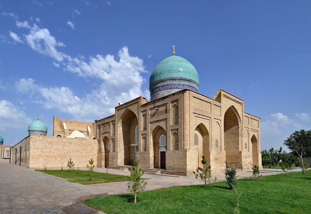 محل نگهداری یکی از قدیمی ترین مصحف های قرآن مجموعه حضرت امام تاشکند، محل نگهداری یکی از قدیمی ترین مصحف های قرآن مجموعه حضرت امام تاشکند،