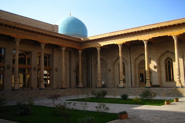 نگاهی گذرا بر بناهای مجموعه «حضرت امام» تاشکند نگاهی گذرا بر بناهای مجموعه «حضرت امام» تاشکند