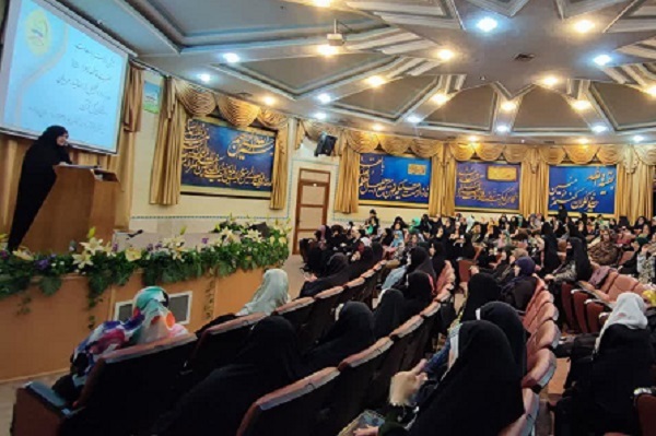 مربیان و حافظان قرآن کانون چهارده معصوم(ع) تجلیل شدند