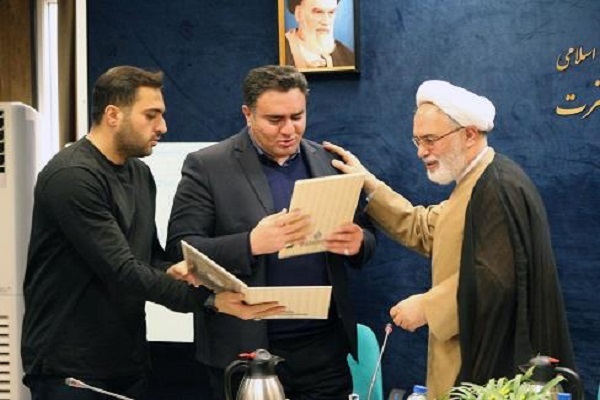 نخستین جلسه شورای اجرایی نمایشگاه قرآن تشکیل شد نخستین جلسه شورای اجرایی نمایشگاه قرآن تشکیل شد