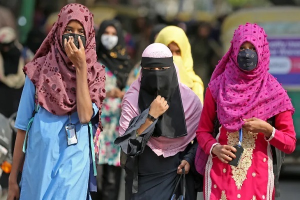 حجاب؛ نماد تاریخی مبارزه با ظلم و ستم علیه مسلمانان جهان