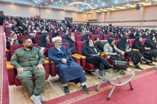 جشن بزرگ مادران و دختران «به نام زن برای ایران» در اردبیل برگزار شد
 