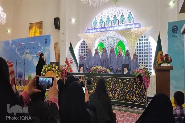 جشن «انوارالائمه(ع)» ویژه بانوان شبه قاره در حرم رضوی برگزار شد