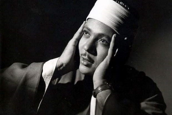 سفر به دنیای معنوی قاری افسانهای با هوش مصنوعی سفر به دنیای معنوی قاری افسانهای با هوش مصنوعی