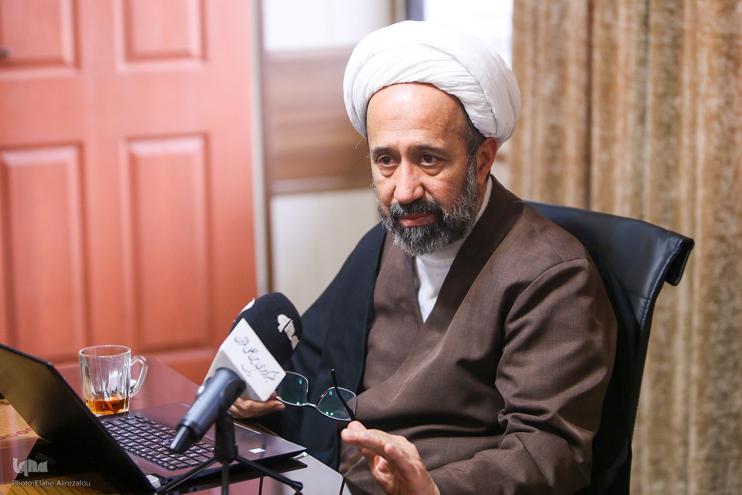 تسنیم؛ گویاترین و معتبرترین تفسیر تشیع +‌ فیلم