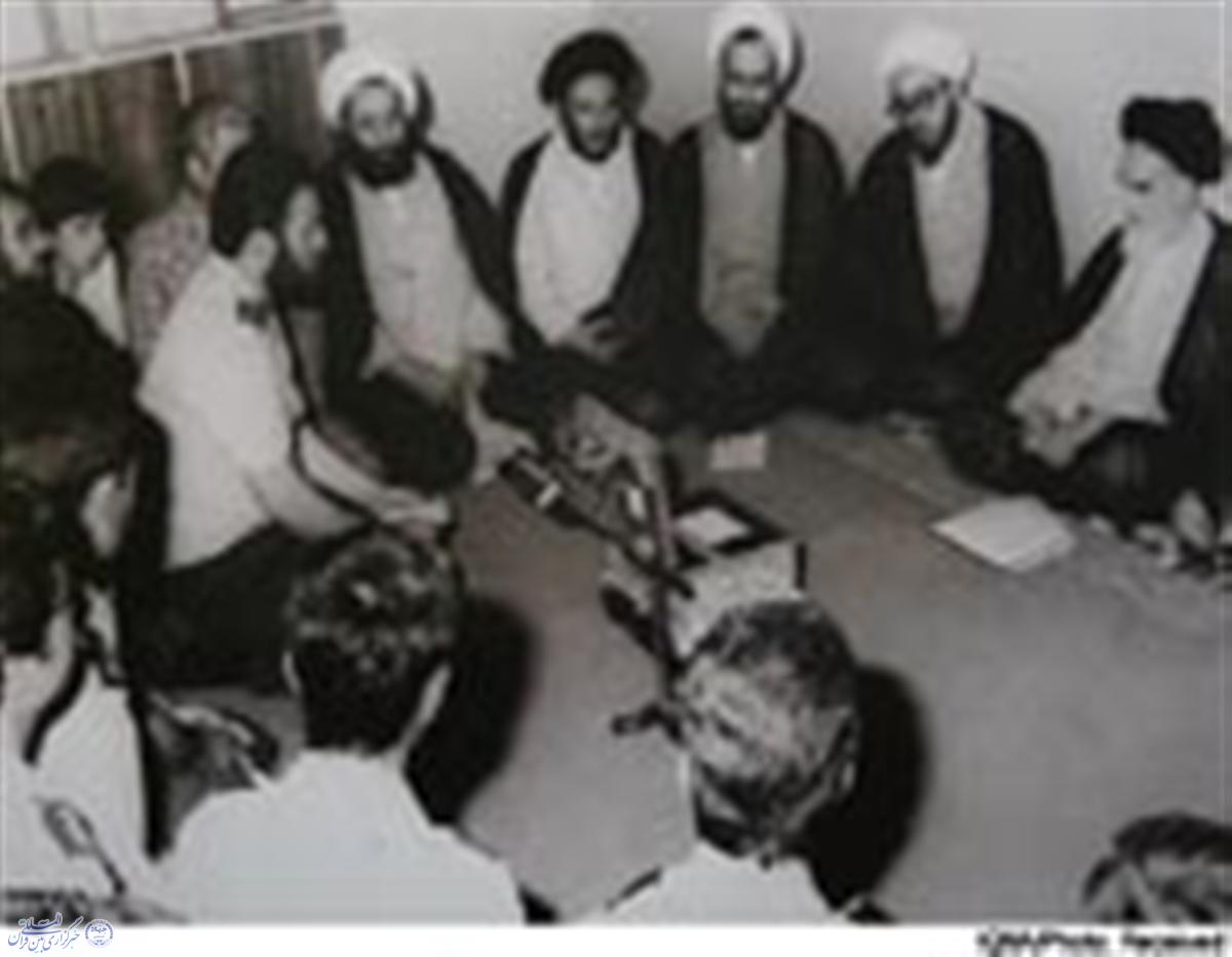 حامی انقلاب اسلامی هستیم چون مسئول در برابر قرآن و خون شهیدانیم