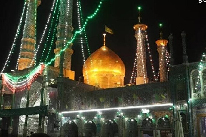 فیلم |  جشن شب نیمه شعبان در حرم بانوی کرامت