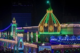 تصاویری از خیل عظیم زائران شب نیمه شعبان در جوار مقام امام زمان (عج) در کربلا