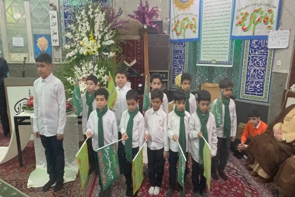 برگزاری محفل انس با قرآن به مناسبت میلاد امام زمان (عج) + عکس برگزاری محفل انس با قرآن به مناسبت میلاد امام زمان (عج) + عکس
