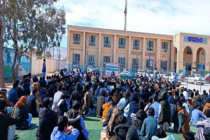 عکس | اجرای طرح «قاضی در مدرسه» در خاش