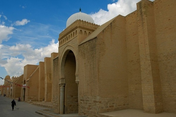 طومارهای خطی کتابخانه قدیمی قیروان