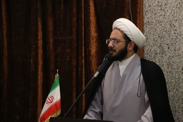 اسلام باید به شیوه‌ای شایسته معرفی شود