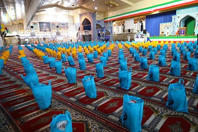 عکس | اهدای 6 هزار بسته معیشتی به نیازمندان مازندرانی