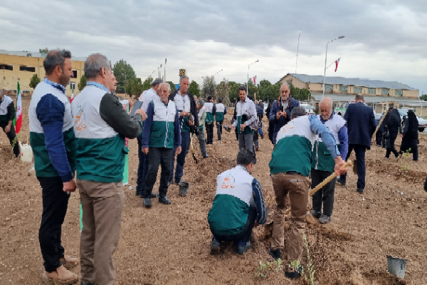 حضور خادمیاران رضوی در اجرای پویش ملی مژده بهار کرمان