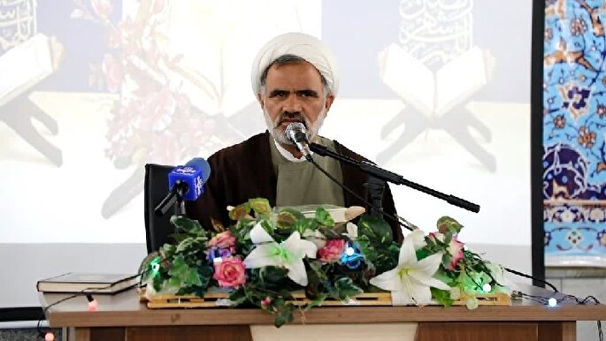 برگزاری محفل انس با قرآن در سپاه قمربنی هاشم (ع) چهارمحال‌و‌بختیاری