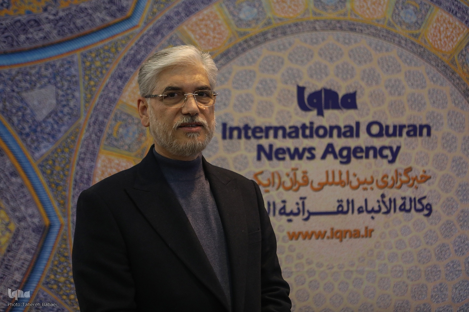 وزیر علوم از غرفه ایکنا در نمایشگاه بین‌المللی قرآن بازدید کرد