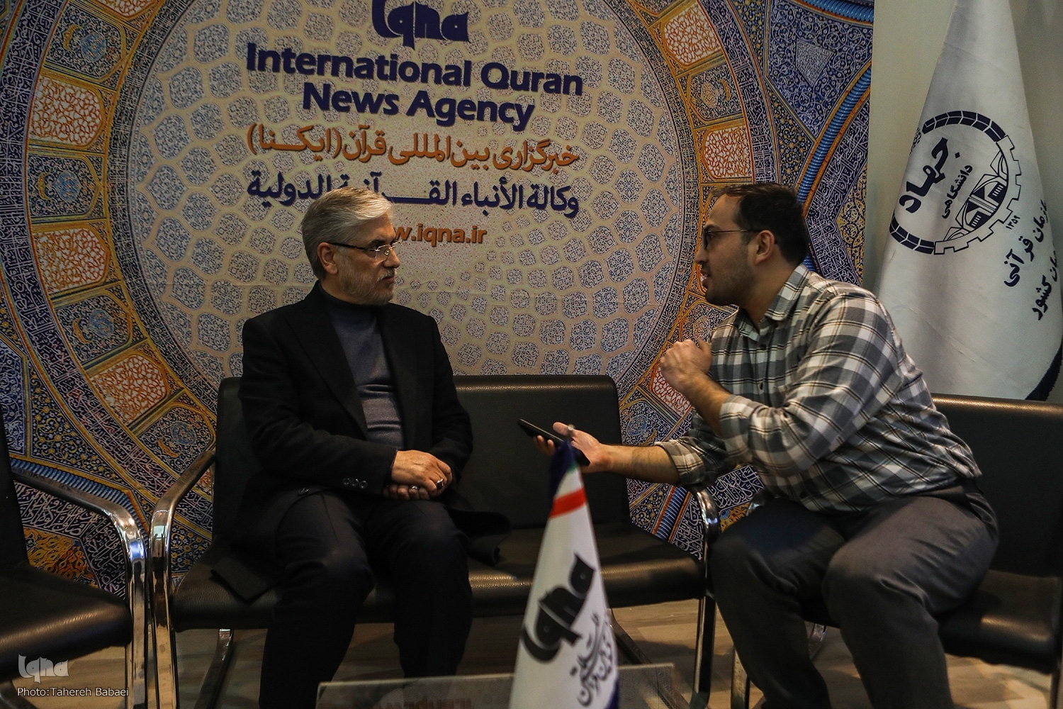 وزیر علوم از غرفه ایکنا در نمایشگاه بین‌المللی قرآن بازدید کرد