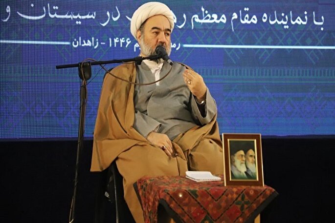 نیروهای حراستی در مبارزه با فساد بکوشند