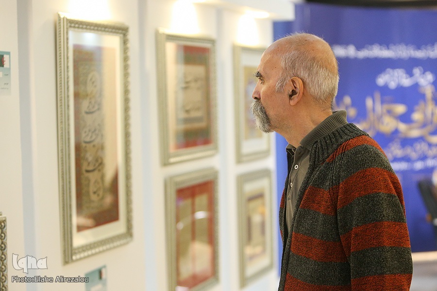 عرضه 183 اثر از هنرمندان نامی کشور در نمایشگاه قرآن عرضه 183 اثر از هنرمندان نامی کشور در نمایشگاه قرآن