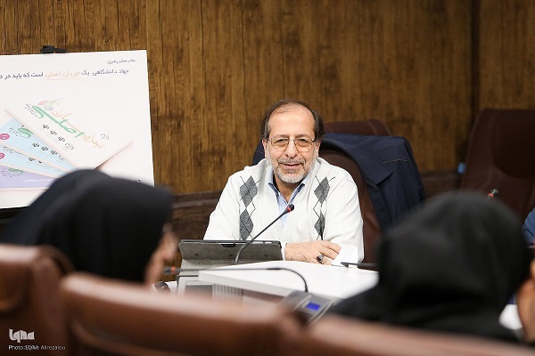 کارگاه آموزشی تدبر در قرآن برگزار شد