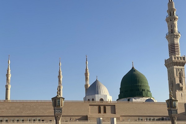 عکس | حال و هوای زائران عمره در شبهای رمضان مسجدالنبی(ص) عکس | حال و هوای زائران عمره در شبهای رمضان مسجدالنبی(ص)