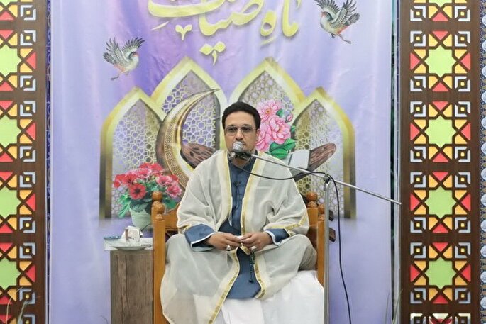 عکس | محفل انس با قرآن در مسجد امام حسن عسکری(ع) ساری