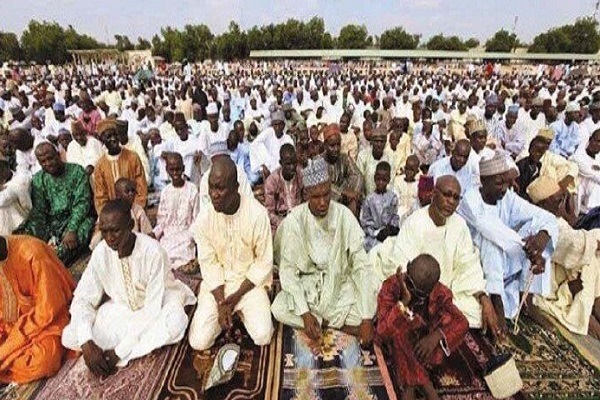 پایبندی مسلمانان موریتانی به سنتهای دیرینه در ماه مبارک رمضان / اماده پایبندی مسلمانان موریتانی به سنتهای دیرینه در ماه مبارک رمضان / اماده