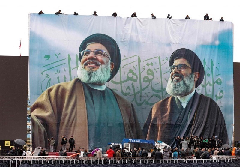 لحظه به لحظه با تشییعکنندگان در مراسم وداع با سیدالشهدای مقاومت + فیلم لحظه به لحظه با تشییعکنندگان در مراسم وداع با سیدالشهدای مقاومت + فیلم