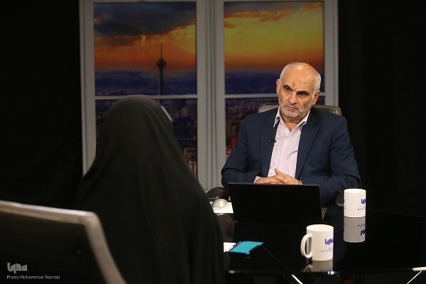 اهالی رسانه امام زمان(عج) را حاضر و ناظر به برنامه‌سازی خود بدانند