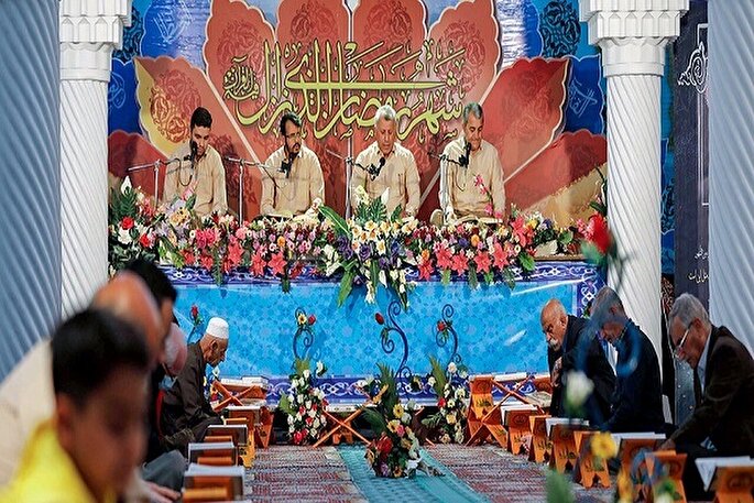 کرسی تلاوت و جزخوانی قرآن در سنندج برگزار می‌شود