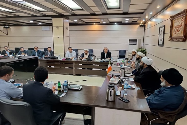 وزارت علوم میزبان بخش دانشگاهی نمایشگاه قرآن + عکس