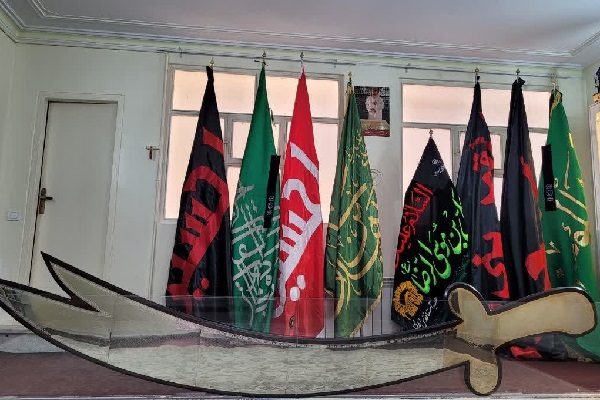 رونمایی از ذوالفقاری منقوش به تمامی سُوَر قرآن کریم + عکس و فیلم