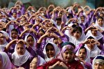 عکس | نواخته‌شدن «زنگ سپاس» در مدارس چهارمحال‌وبختیاری