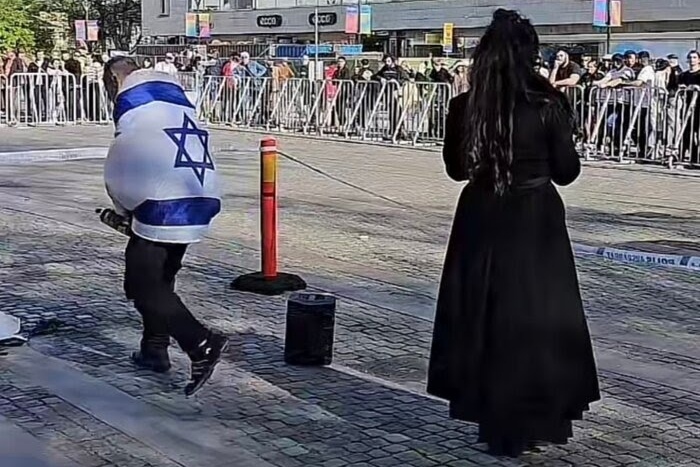 زن سوئدی اهانت به قرآن را تکرار کرد