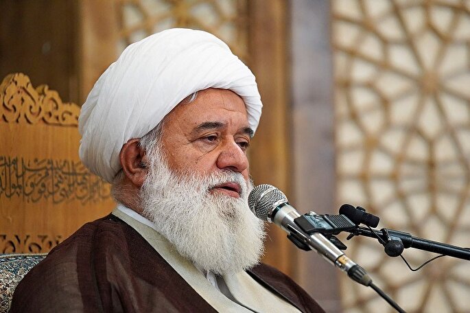 حوزه نباید دانشگاه شود