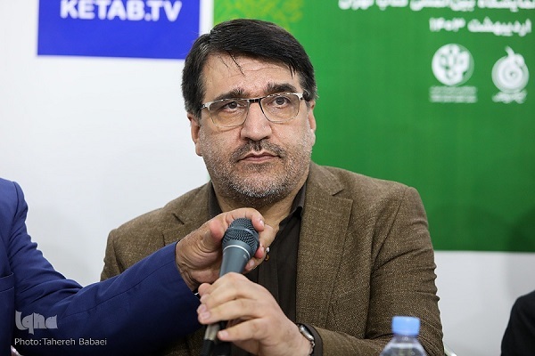 «زندگی همسران شهدا کمتر از فیض شهادت نیست»