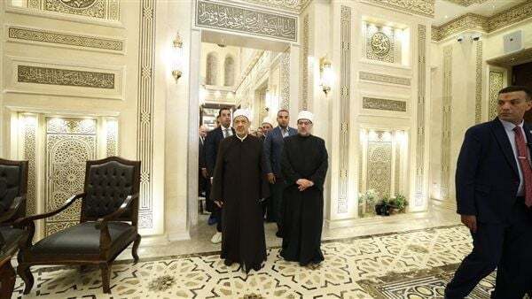 شیخ الازهر از مسجد حضرت زینب (س) در قاهره بازدید کرد+عکس