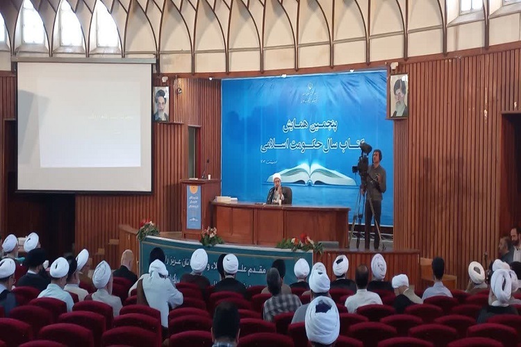 ارسال/ برخی برنامه‌های صدا و سیما ترویج خرافات است/ نفی حکومت در دوره غیبت؛ مساوی منزوی‌کردن خدا