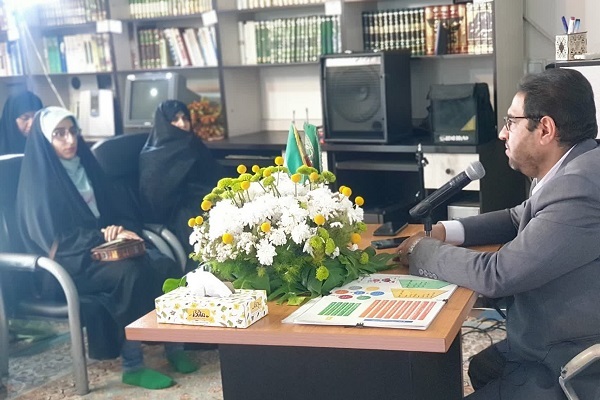 دوره تربیت مربی کتاب‌های رنگارنگ جامعة‌القرآن‌الکریم آغاز شد