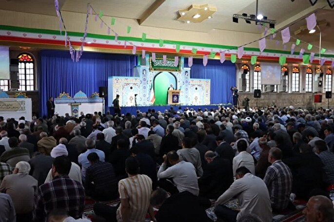 قدردانی امام جمعه ساری از تلاش‌های رئیس‌جمهور برای حل مشکلات مردم