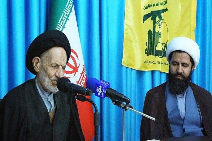 افشای دروغ‌های لیبرال دموکراسی برای جوانان لازم است