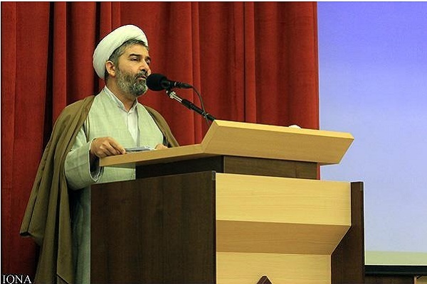 حجتالاسلام والمسلمین غلامعلی عزیزیکیا، عضو هیئت علمی مؤسسه آموزش و پژوهشی امام خمینی(ره) حجتالاسلام والمسلمین غلامعلی عزیزیکیا، عضو هیئت علمی مؤسسه آموزش و پژوهشی امام خمینی(ره)