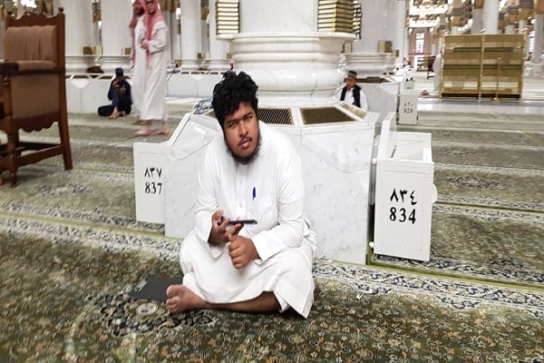 تلاوت قرآن در مسجدالنبی(ص) پس از اقامه نماز صبح + فیلم و عکس