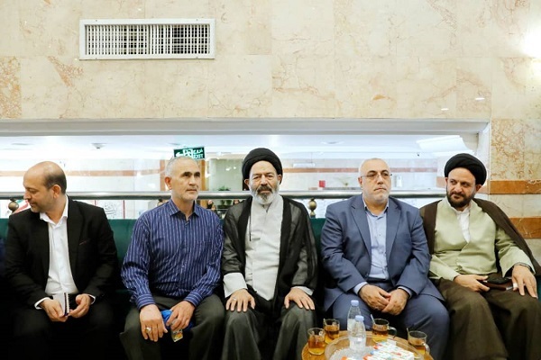 بازدید سرپرست حجاج ایرانی از هتل محل اسکان زائران در مدینه + عکس