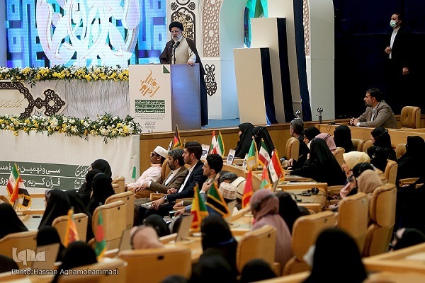 گفتمانی که دلگرمی فعالان حوزه قرآنی بود + فیلم و عکس گفتمانی که دلگرمی فعالان حوزه قرآنی بود + فیلم و عکس