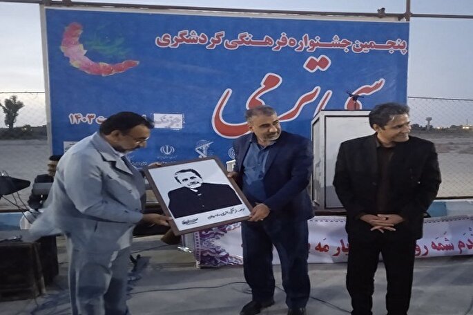 جشنواره‌های گردشگری با رویکرد ملی و بین‌المللی تدوین شود