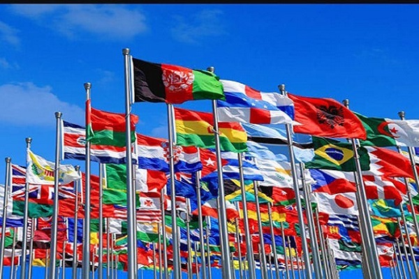 ارسالی/حضور پرشور طلاب غیرایرانی در تشییع شهید جمهور + عکس ارسالی/حضور پرشور طلاب غیرایرانی در تشییع شهید جمهور + عکس