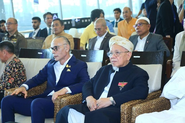 اعزام زائرین خانه خدا از تایلند آغاز شد + عکس