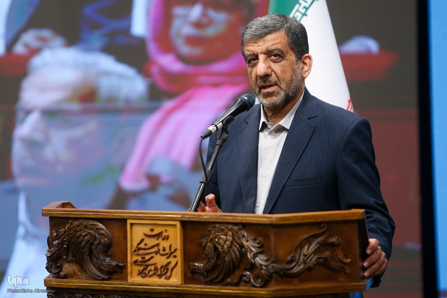 رئیس جمهور شهید حامی و راهگشای مشکلات صنایع دستی بود