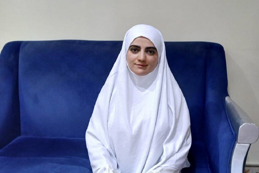 بانوی زائری که 10 ماهه حافظ کل قرآن شد